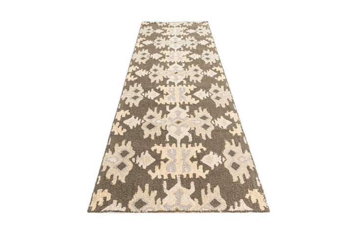 2' 7 x 8' Luna Runner Rug