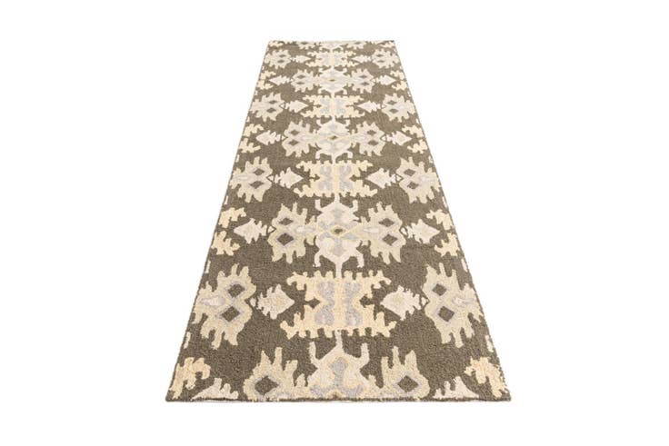 Detail image of 2' 7 x 8' Luna Runner Rug