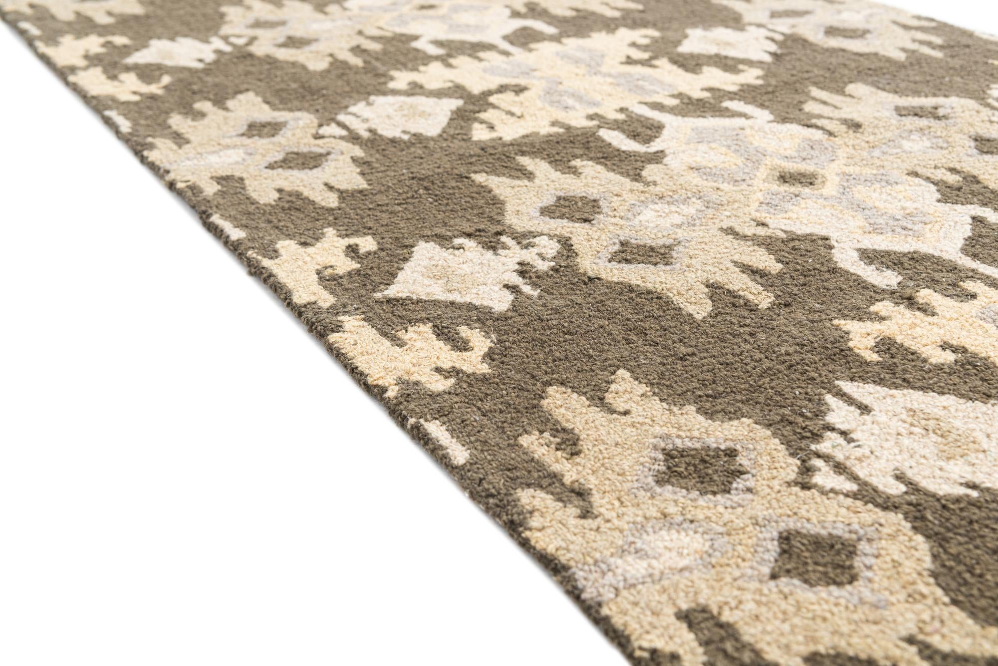 2' 7 x 8' Luna Runner Rug