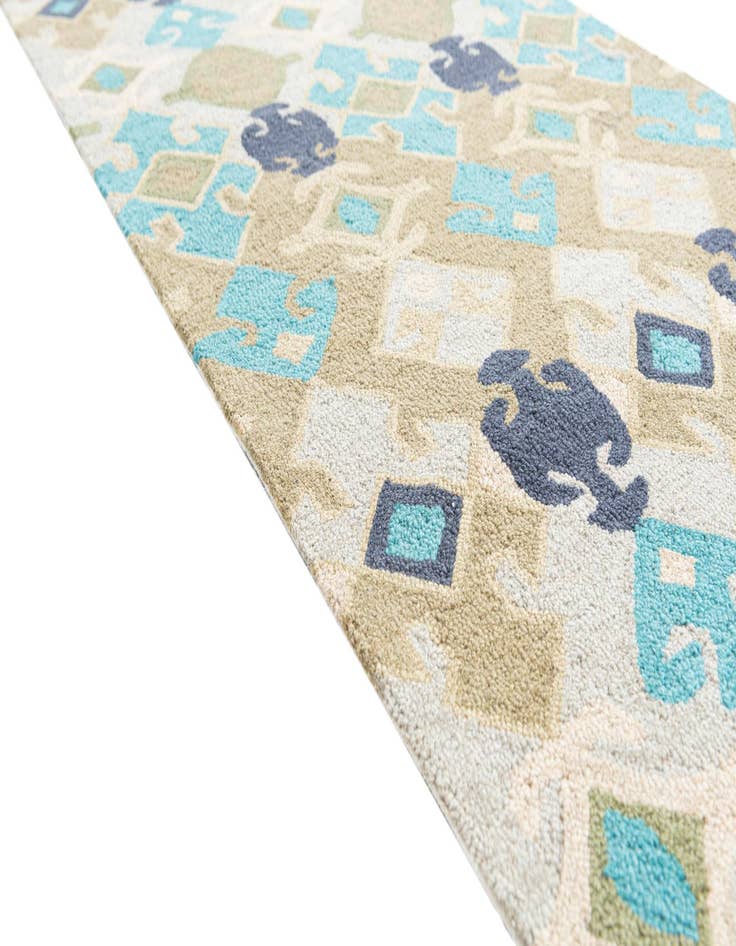Detail image of 2' 7 x 8' 1 Luna Runner Rug