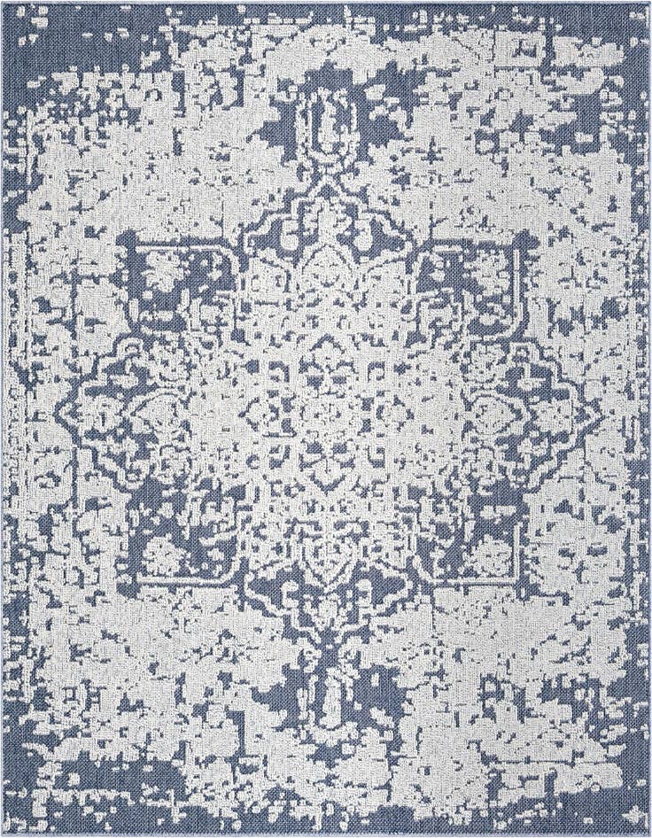 Detail image of 7' 10 x 7' 10 Easy-Clean Traditional Indoor / Outdoor Square Rug