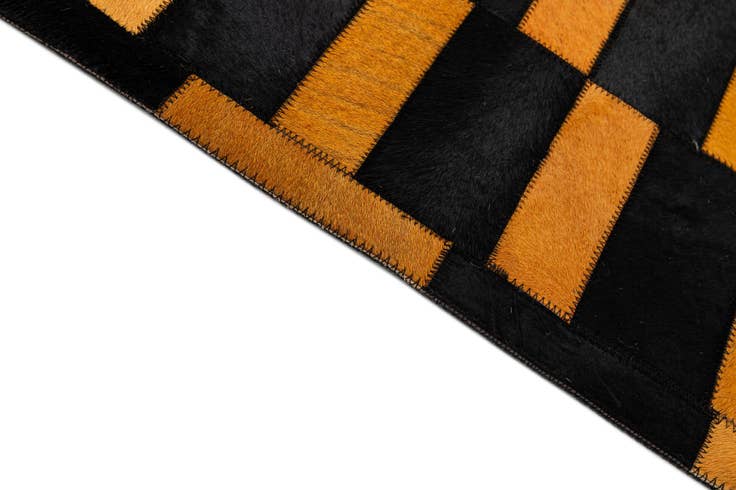 Detail image of 8' 3 x 9' 11 Cowhide - Patchwork Rug