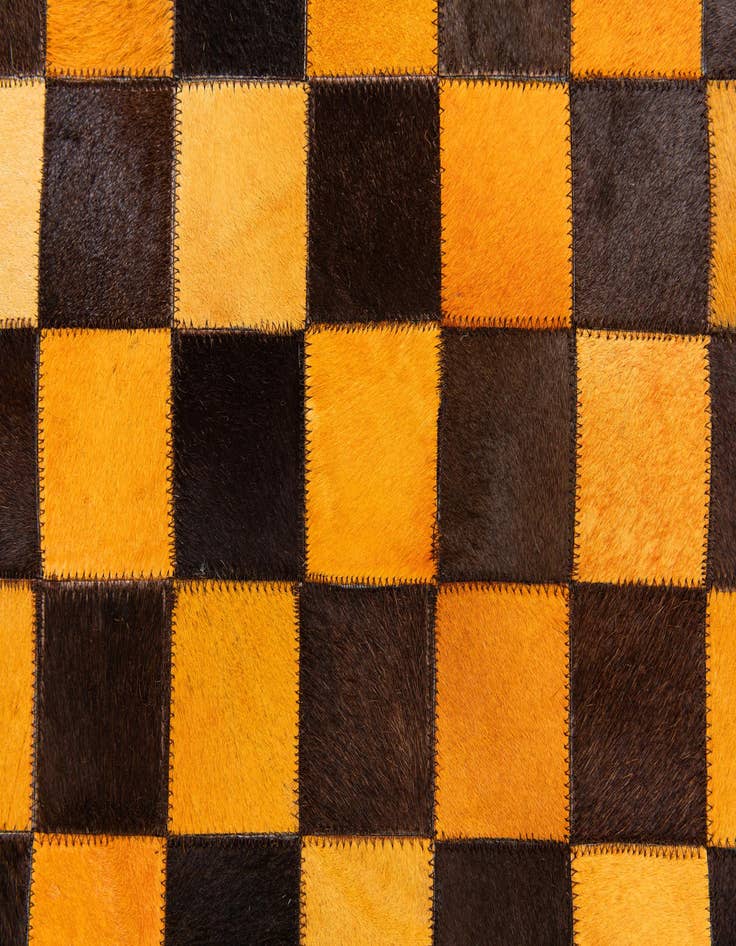 Detail image of 5' x 7' 11 Cowhide Stocks Rug