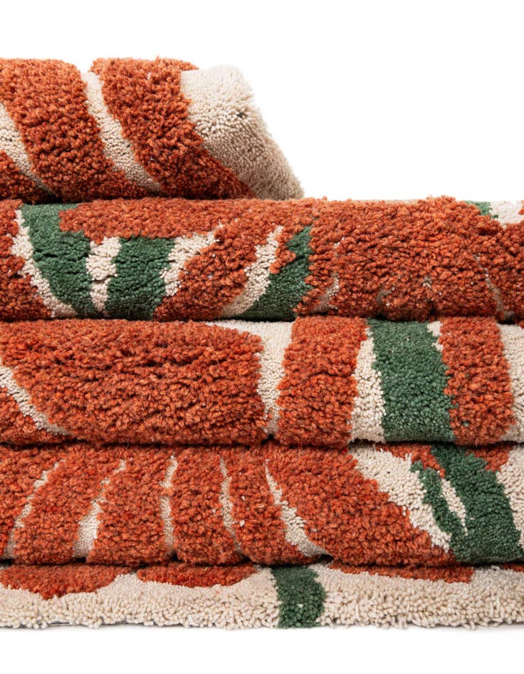 Detail image of 2' x 6' 1 Handtufted Wool Runner Rug