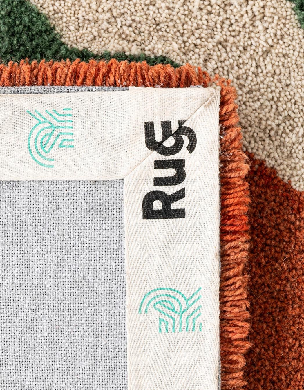 4' 1 x 4' 1 Handtufted Wool Square Rug