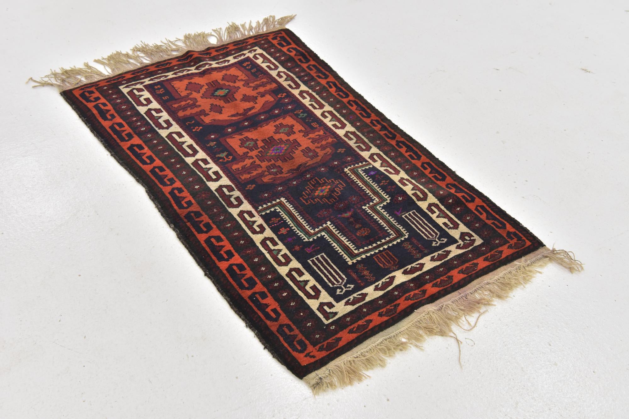 2' 5 x 4' Hand Knotted Anatolian Wool Rug