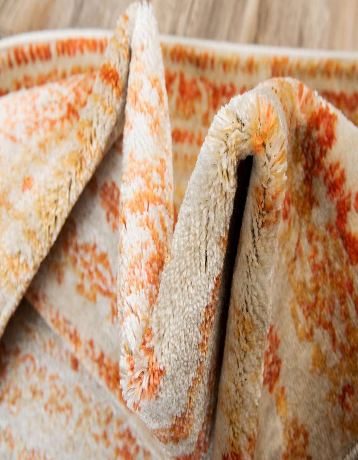 Detail image of 5' x 8' Apollo Rug