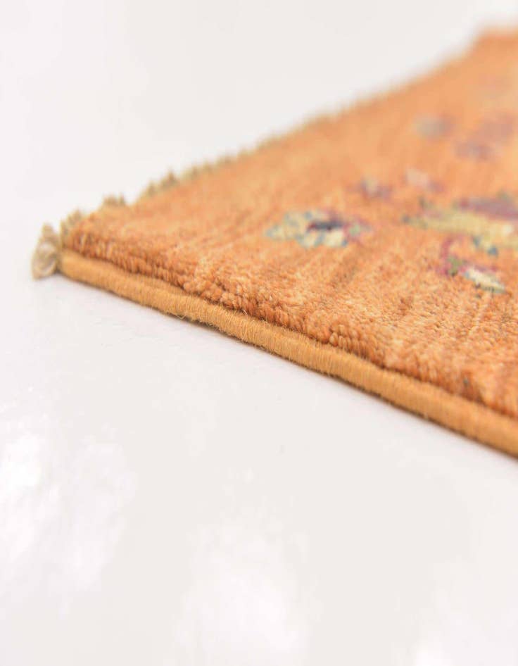 Detail image of 5' 8 x 8' 5 Ariana Rug