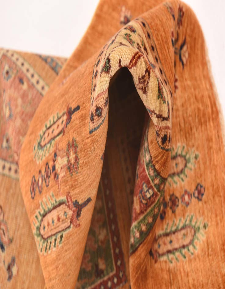 Detail image of 6' 6 x 9' 10  Hand Knotted Ariana Ziegler Rug