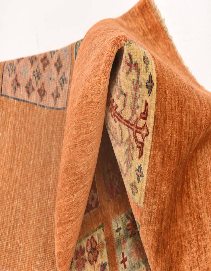 Detail image of 5' 9 x 7' 11  Hand Knotted Ariana Ziegler Rug