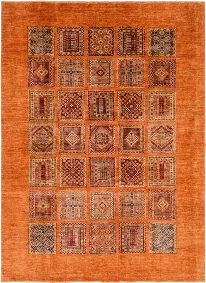 Detail image of 6' 9 x 9' 2 Hand Knotted Ariana Ziegler Rug