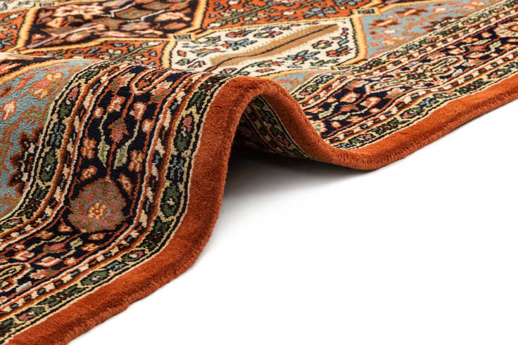 Detail image of 5' x 9' 4 Hand Knotted Bakhtiar Wool Rug