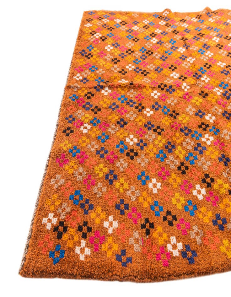 Detail image of 3' 10 x 5' 8 Hand Knotted Balouch Wool Rug