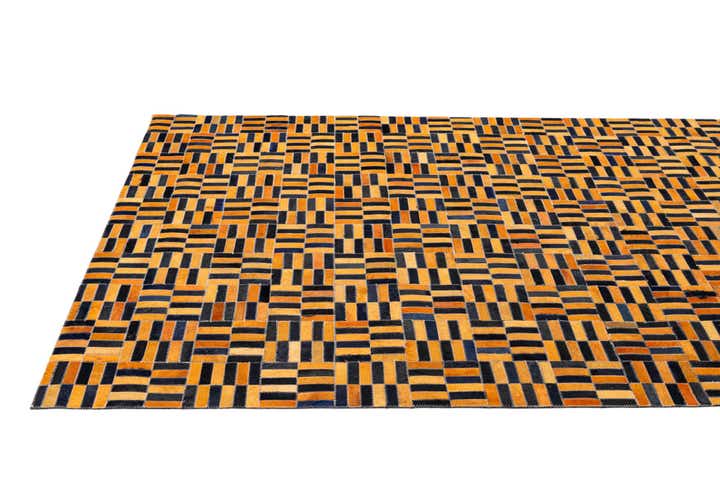 5' 1 x 8' Cowhide - Patchwork Rug