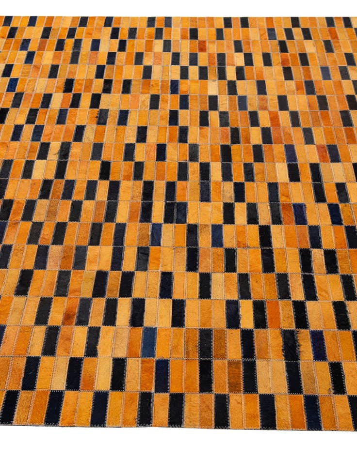 Detail image of 5' 1 x 7' 11 Cowhide - Patchwork Rug