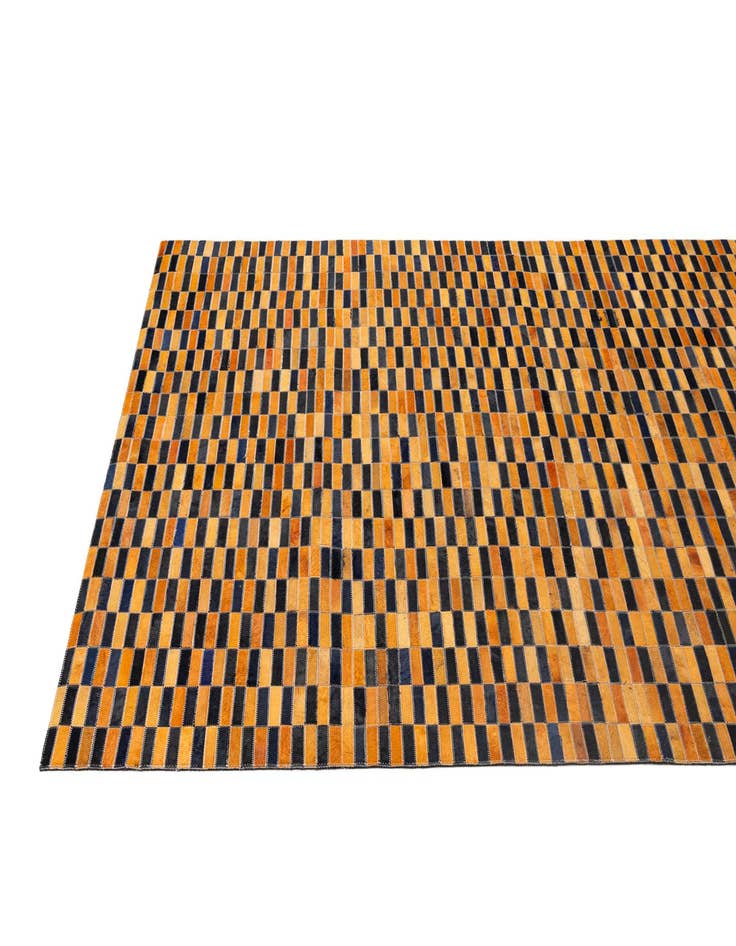 Detail image of 5' x 7' 11 Cowhide - Patchwork Rug