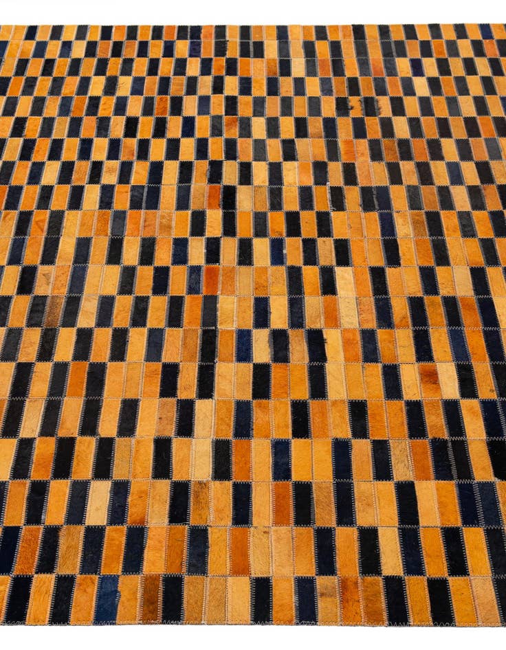 Detail image of 5' x 7' 11 Cowhide - Patchwork Rug