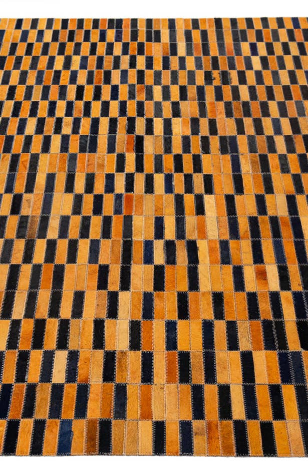 Detail image of 5' x 7' 11 Cowhide - Patchwork Rug