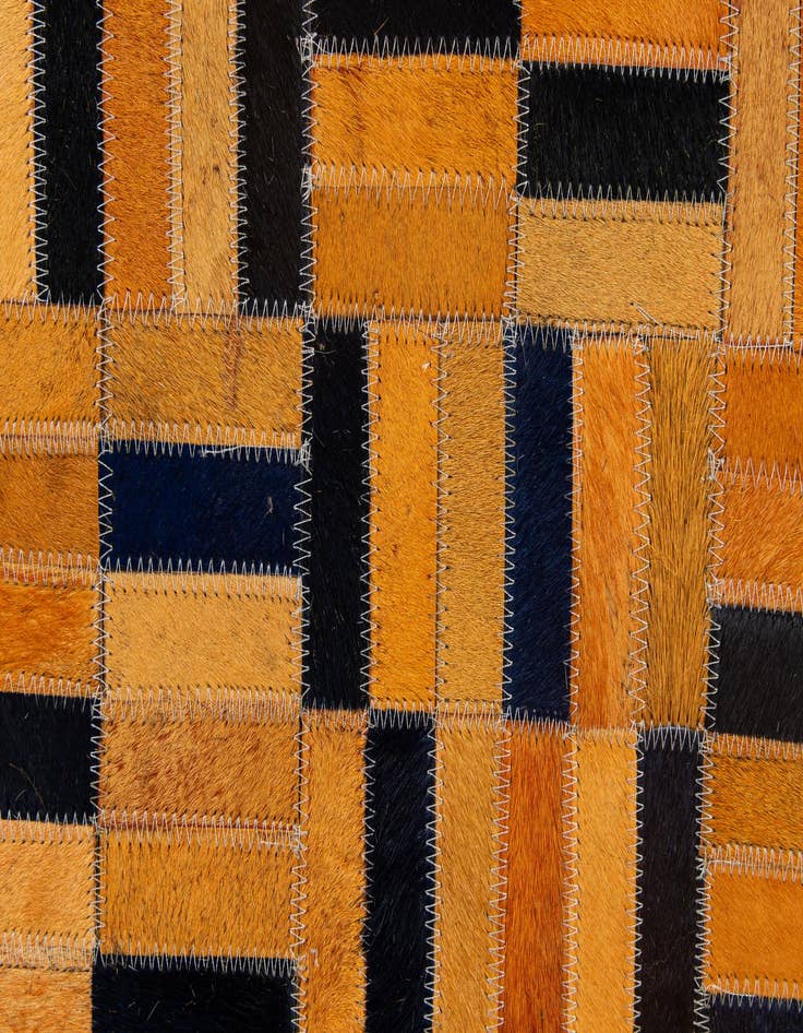 Detail image of 5' x 7' 11 Cowhide - Patchwork Rug
