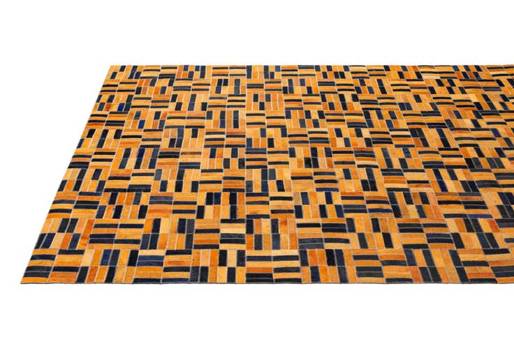 Detail image of 5' x 7' 11 Cowhide - Patchwork Rug