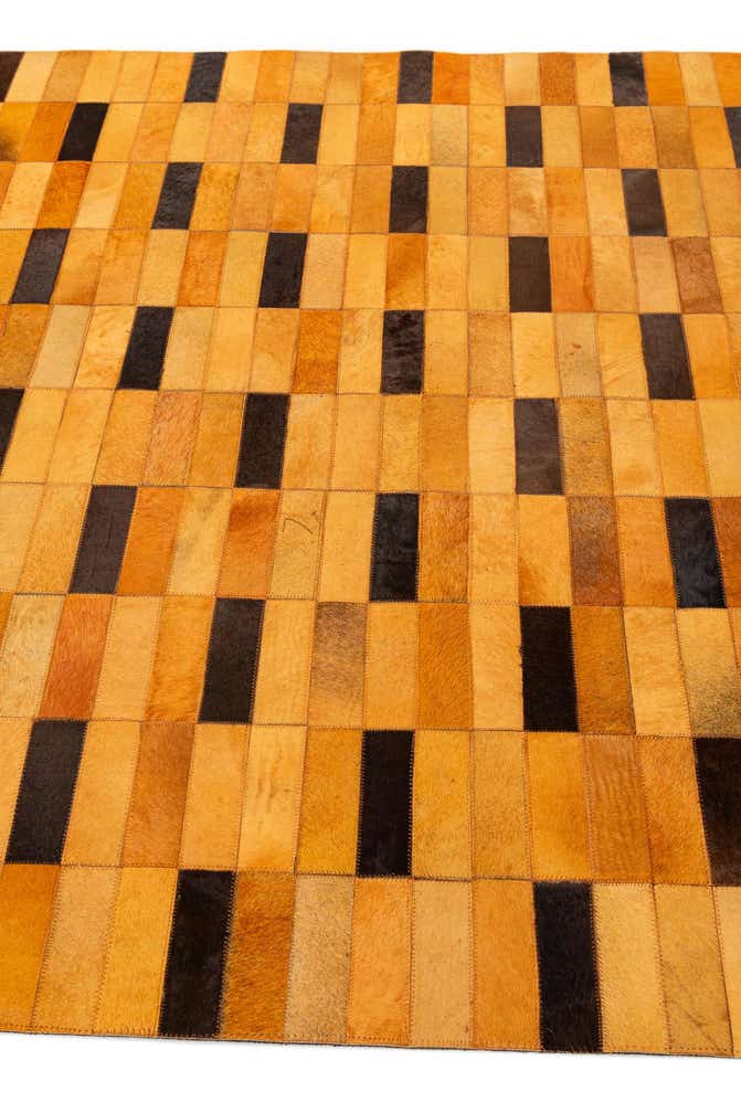 5' 1 x 8' Cowhide - Patchwork Rug