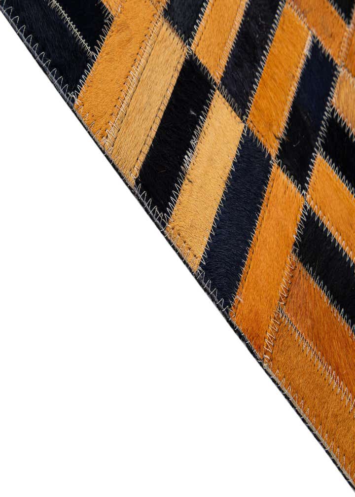 5' 1 x 8' Cowhide - Patchwork Rug