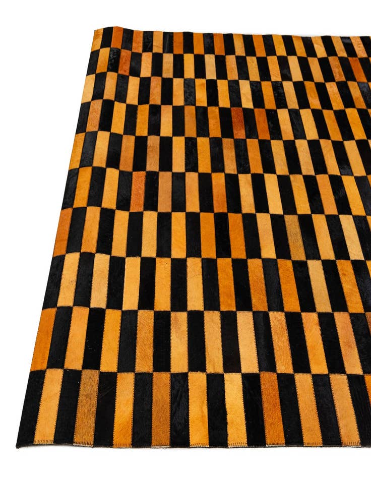 Detail image of 4' 11 x 8' Cowhide - Patchwork Rug