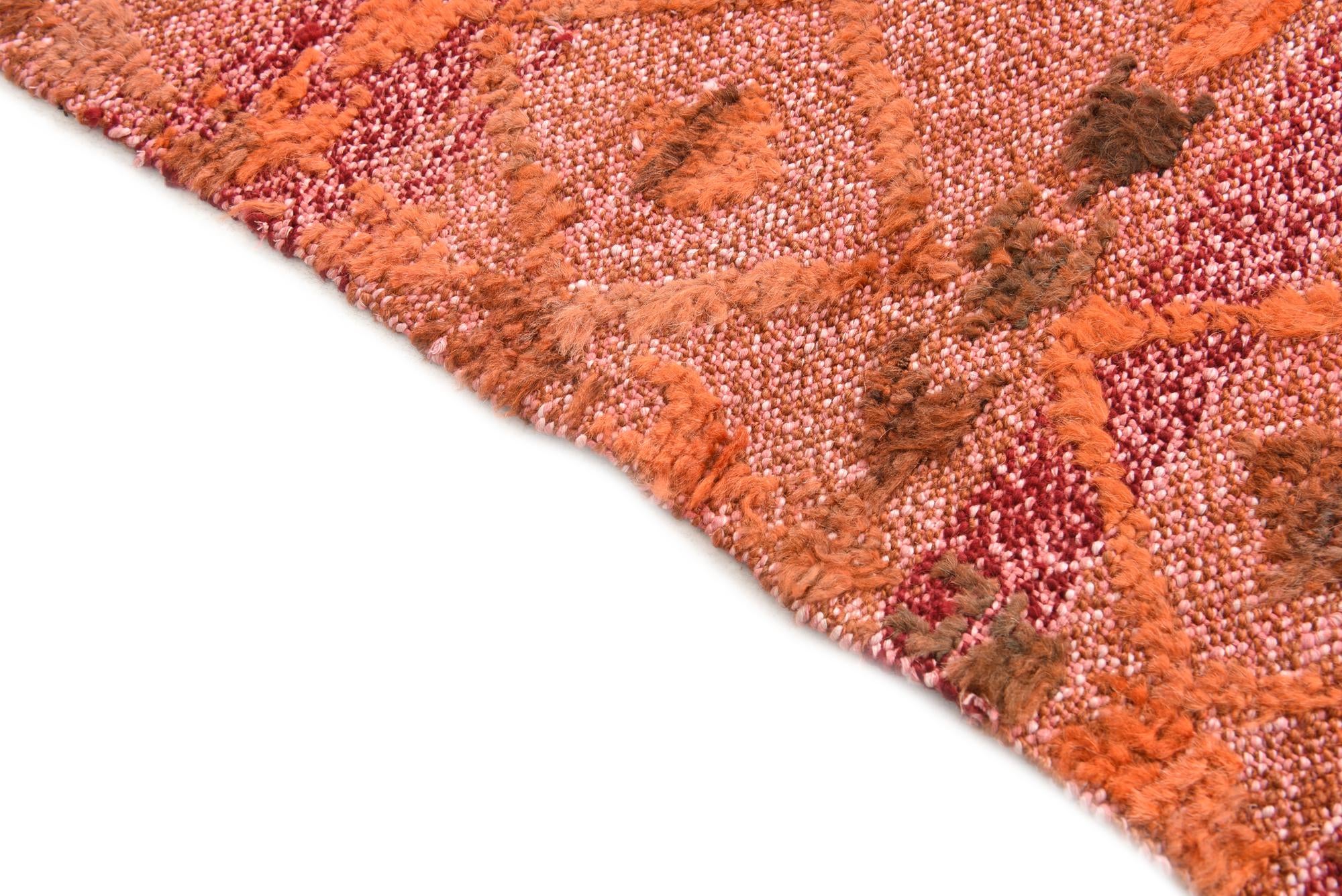 4' x 6' 7 Hand Knotted Darya Wool Rug