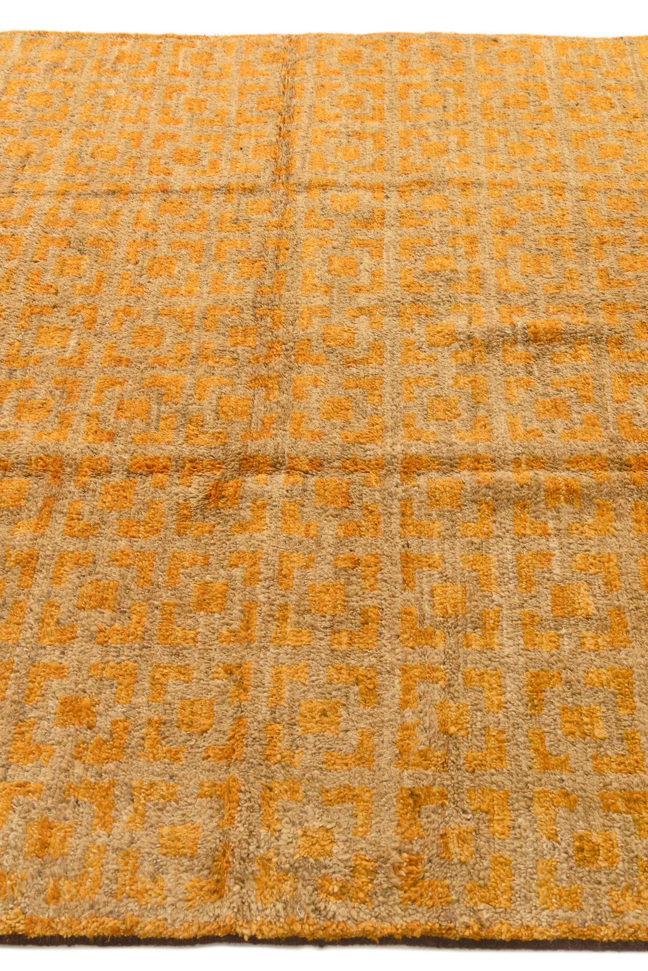 5' 7 x 8' 3 Hand Knotted Darya Wool Rug