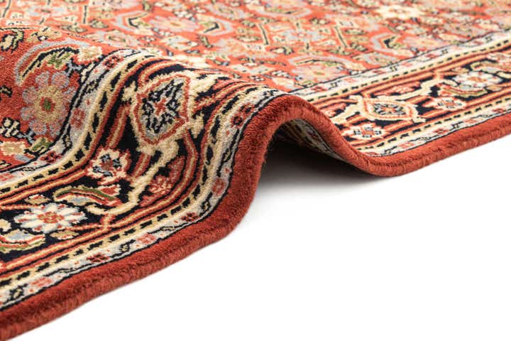 4' x 6' Hand Knotted Farahan Wool Rug