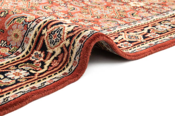 Detail image of 4' x 6' Hand Knotted Farahan Wool Rug