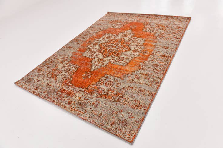 Detail image of 5' 3 x 7' 4 Fleur Rug