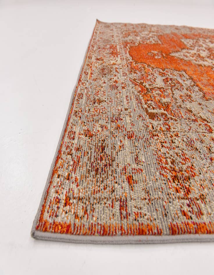 Detail image of 5' 3 x 7' 4 Fleur Rug