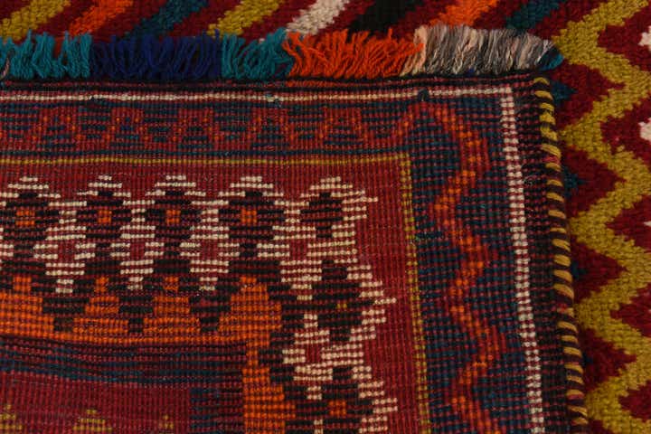 3' 9 x 6' 2 Hand Knotted Ghashghaei Persian Wool Rug