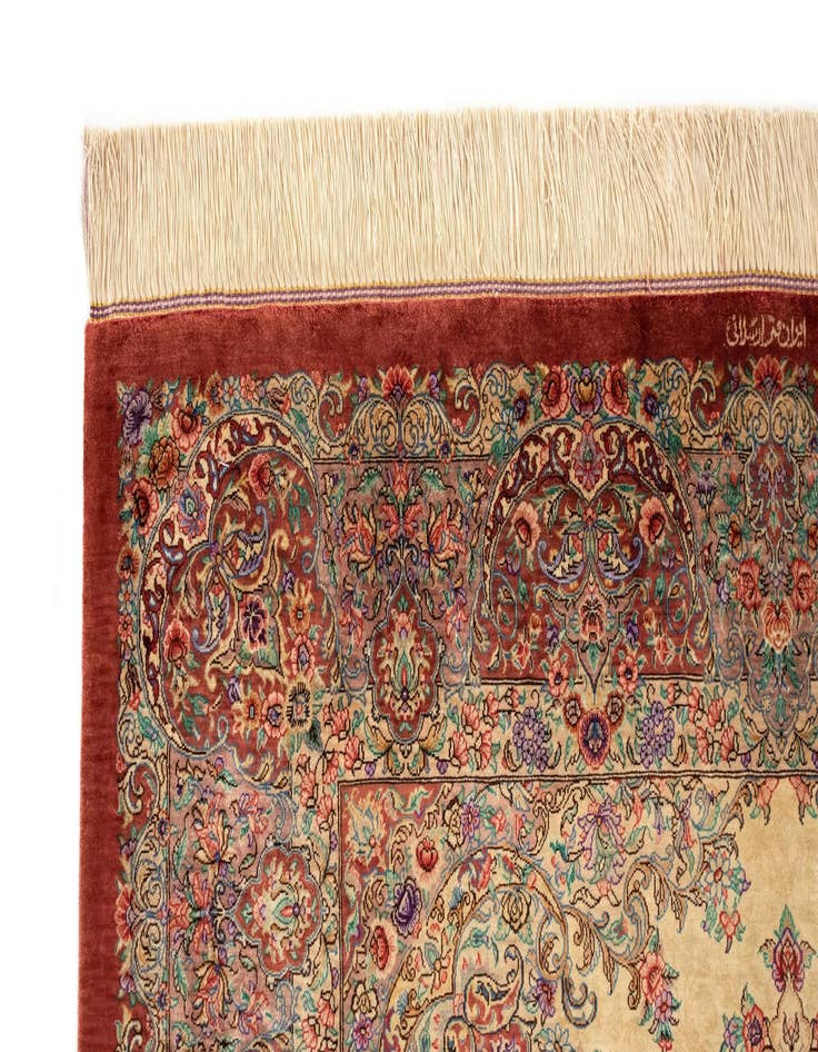 Detail image of 4' 4 x 6' 6 Ghom Silk Rug