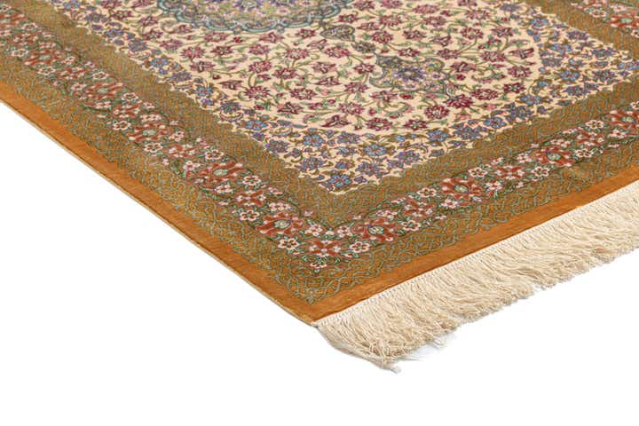 2' 7 x 4' Ghom Silk Rug