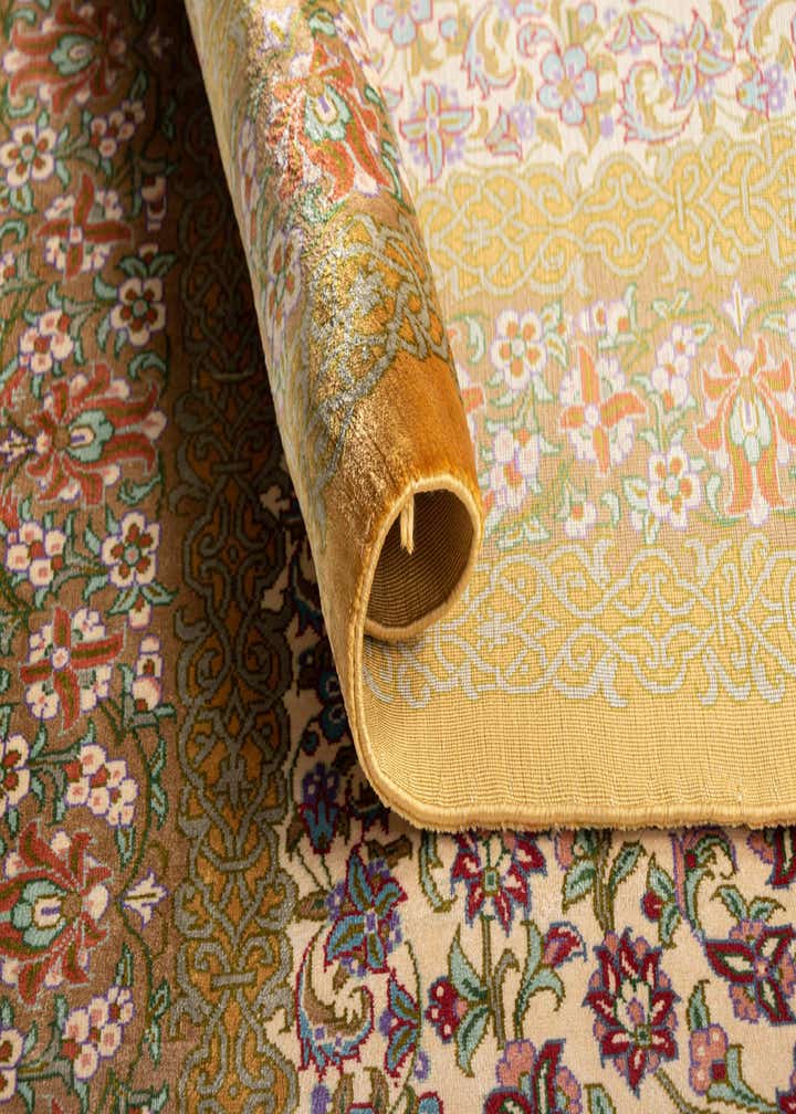 2' 7 x 4' Ghom Silk Rug