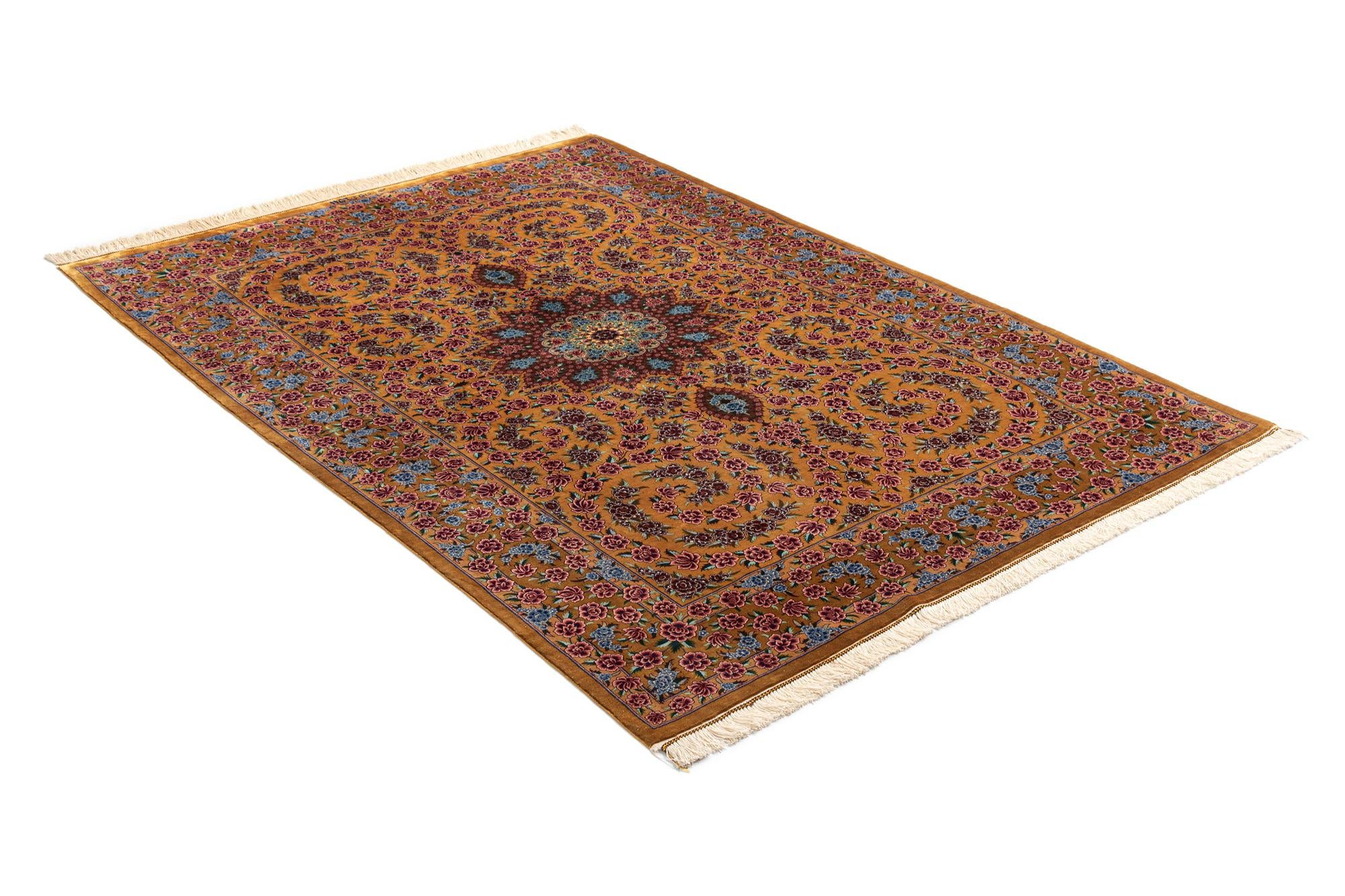 4' 7 x 6' 6 Ghom Silk Rug