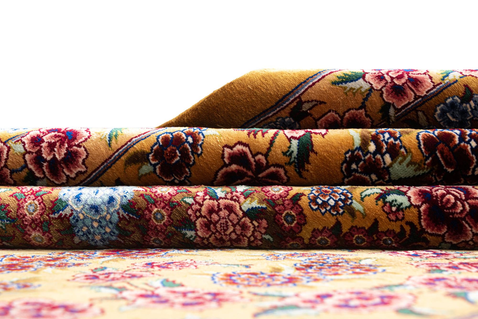 4' 7 x 6' 6 Ghom Silk Rug