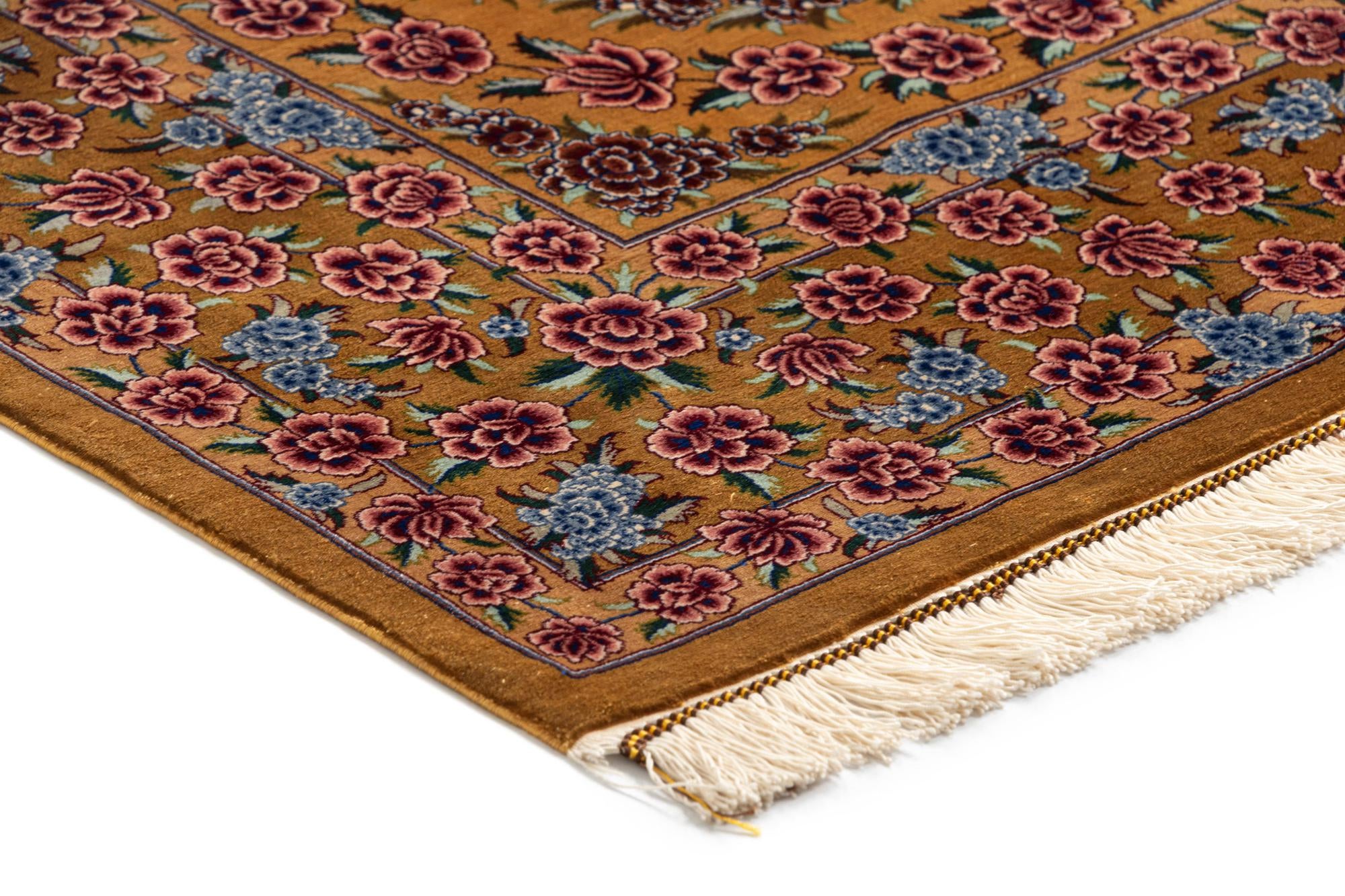 4' 7 x 6' 6 Ghom Silk Rug