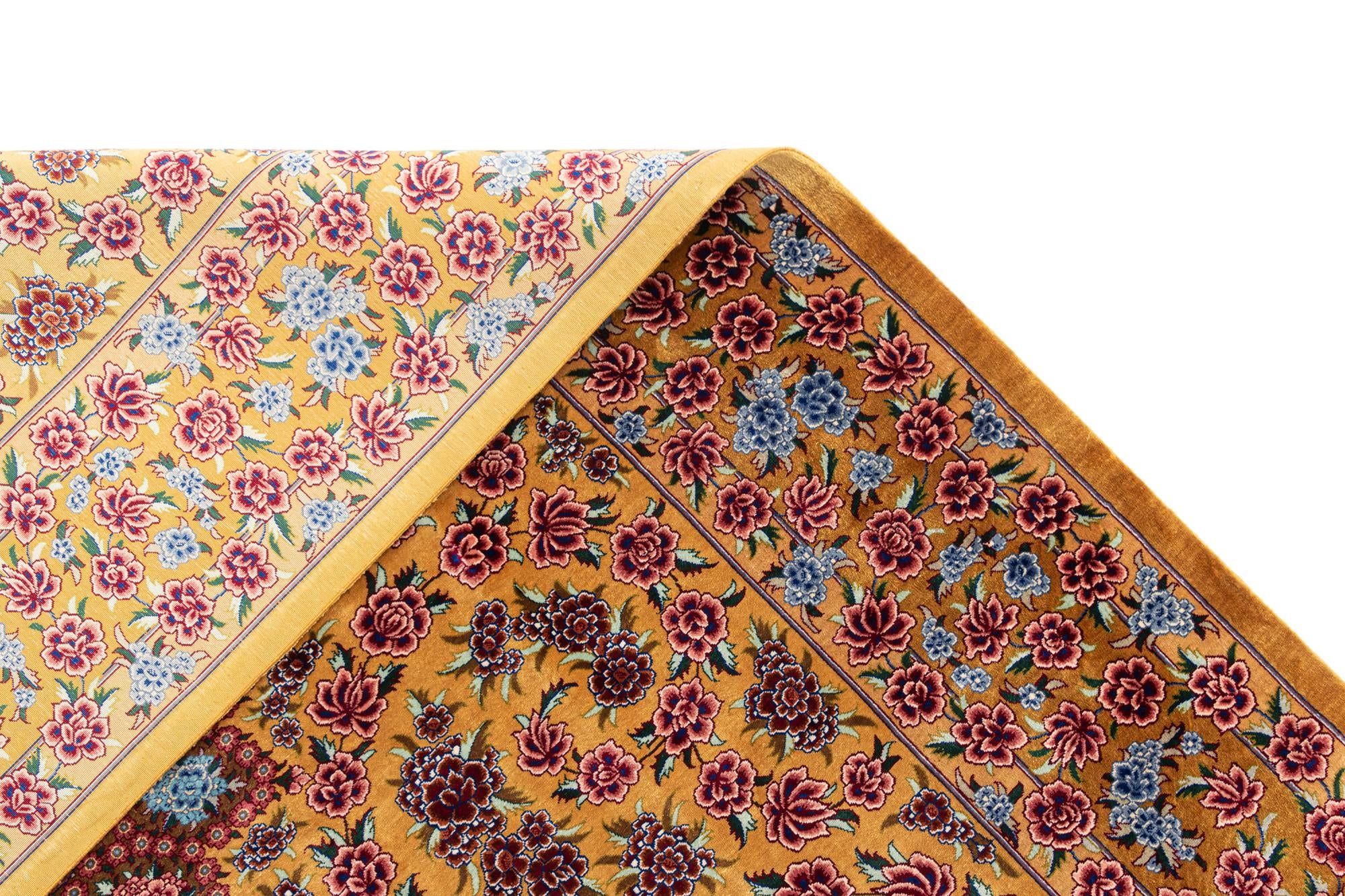 4' 7 x 6' 6 Ghom Silk Rug