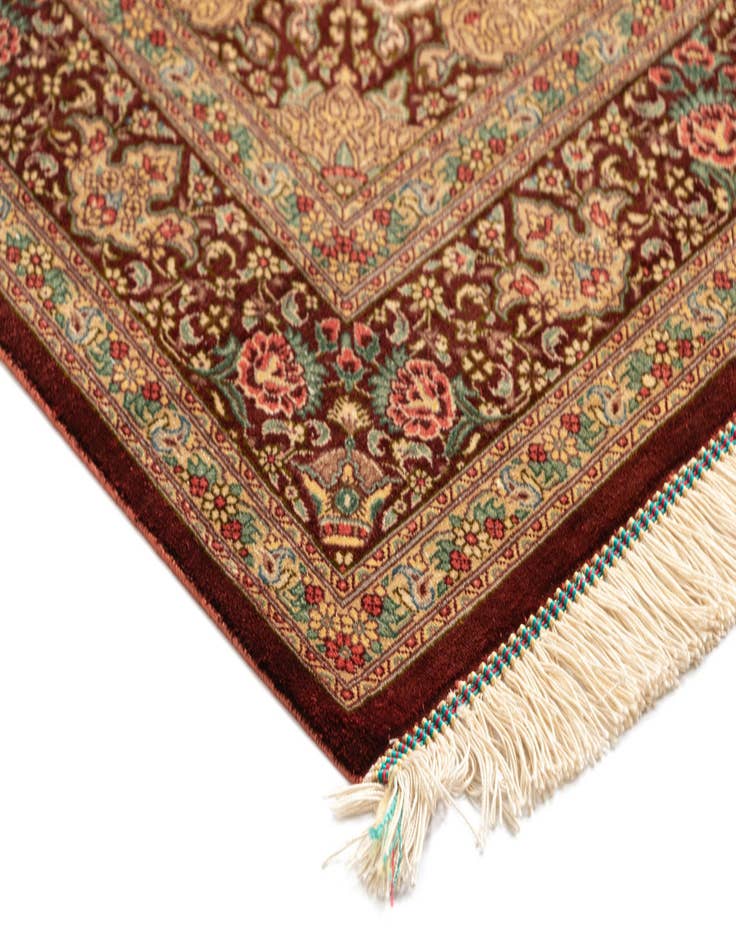 Detail image of 3' 3 x 5' 2 Ghom Silk Rug