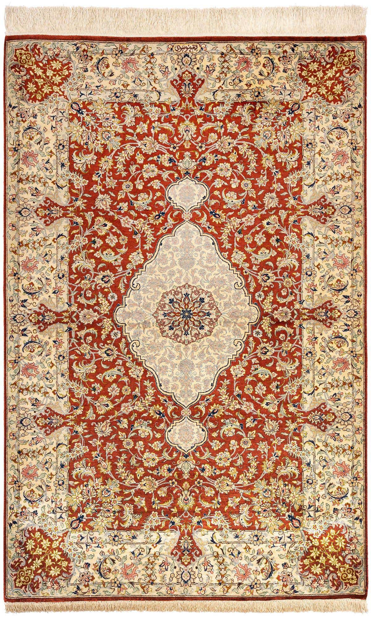 100cm x 155cm Ghom Silk Rug