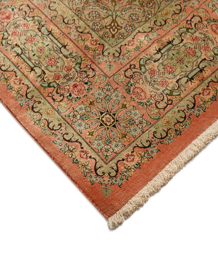 Detail image of 6' 6 x 9' 10 Ghom Silk Rug