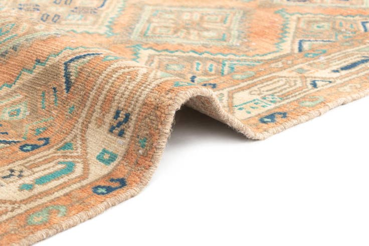 Detail image of 3' 3 x 7' 11 Hamedan Rug