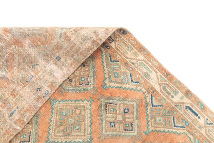 Detail image of 3' 3 x 7' 11 Hamedan Rug