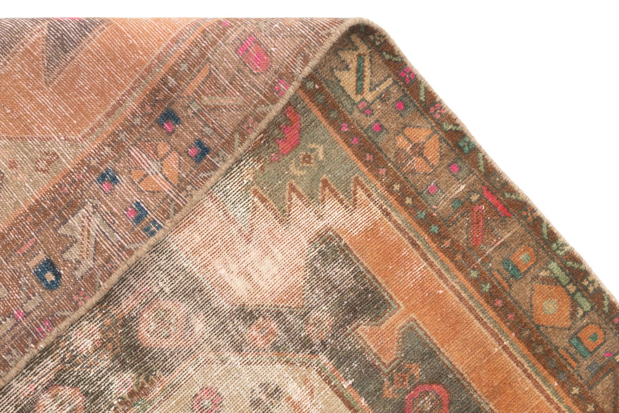 3' 8 x 8' 11 Hamedan Rug