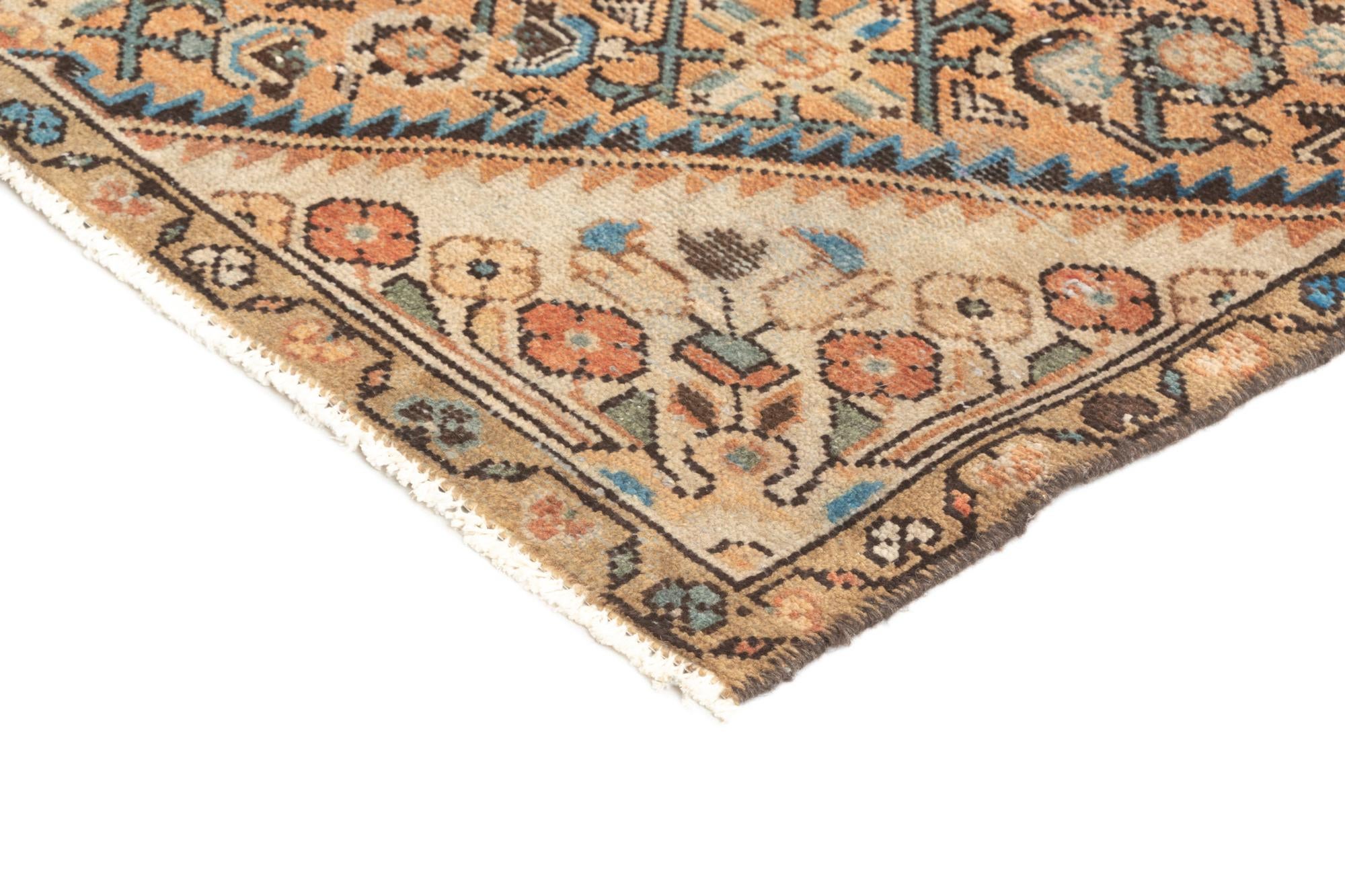 3' 8 x 6' 9 Hamedan Rug