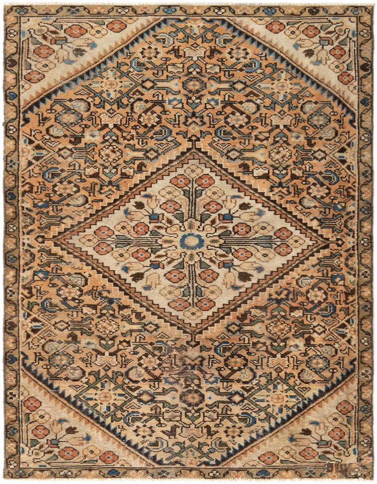 Detail image of 3' 8 x 6' 9 Hamedan Rug