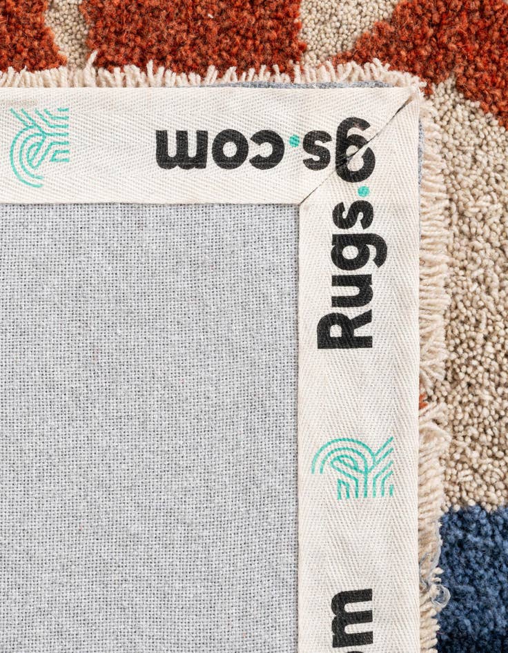 Detail image of 4' 1 x 6' 1 Handtufted Wool Rug